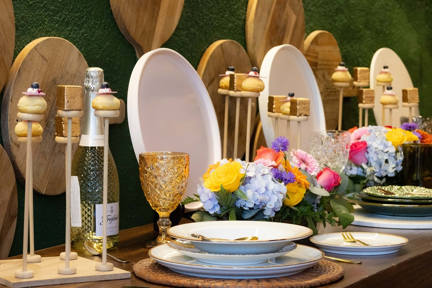 Tablescape